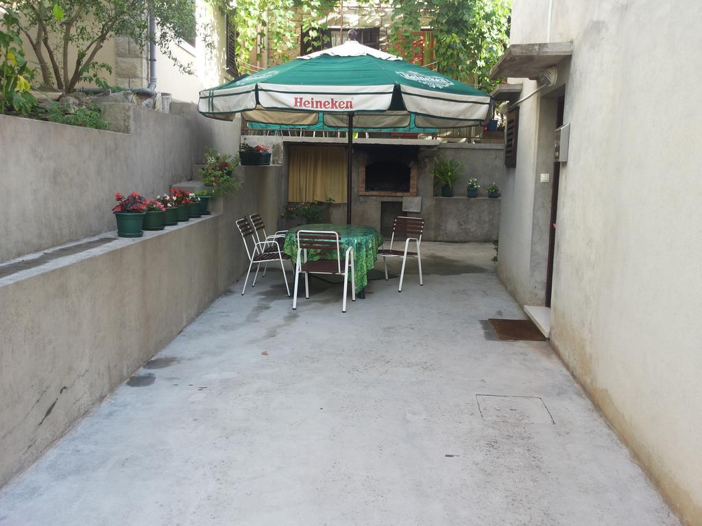 Apartment Ranka Postira Szoba fotó